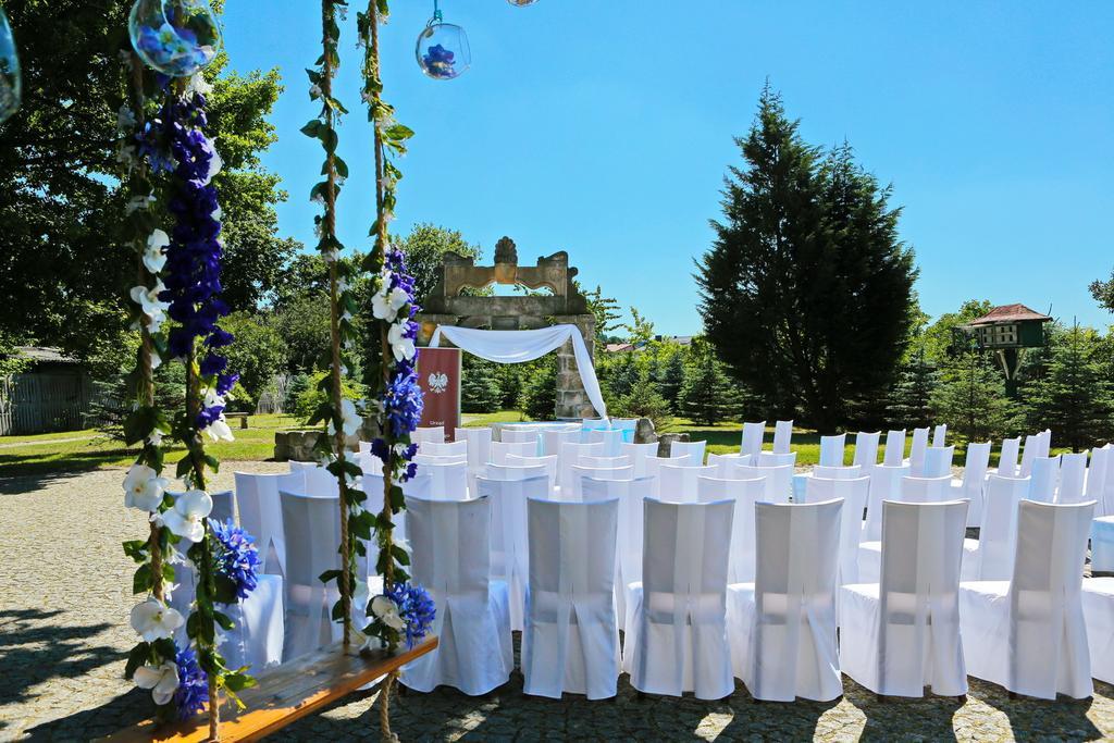 Hotel Garden Boleslawiec  Bagian luar foto