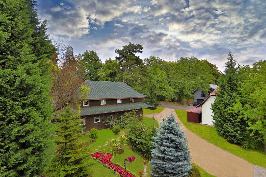 Hotel Garden Boleslawiec  Bagian luar foto