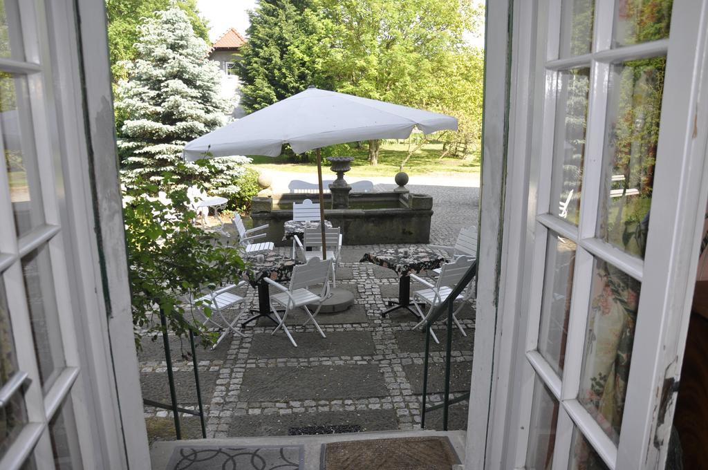 Hotel Garden Boleslawiec  Bagian luar foto