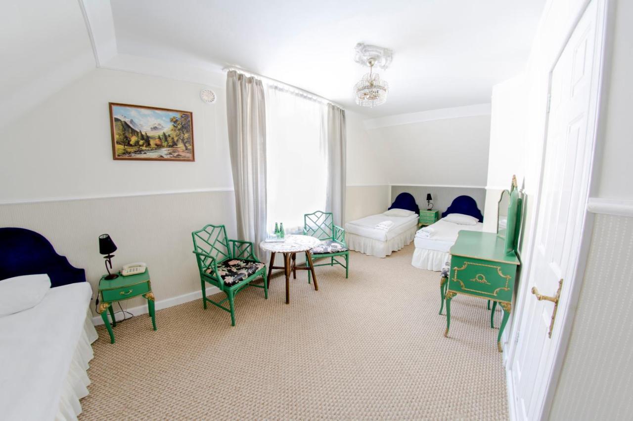 Hotel Garden Boleslawiec  Bagian luar foto